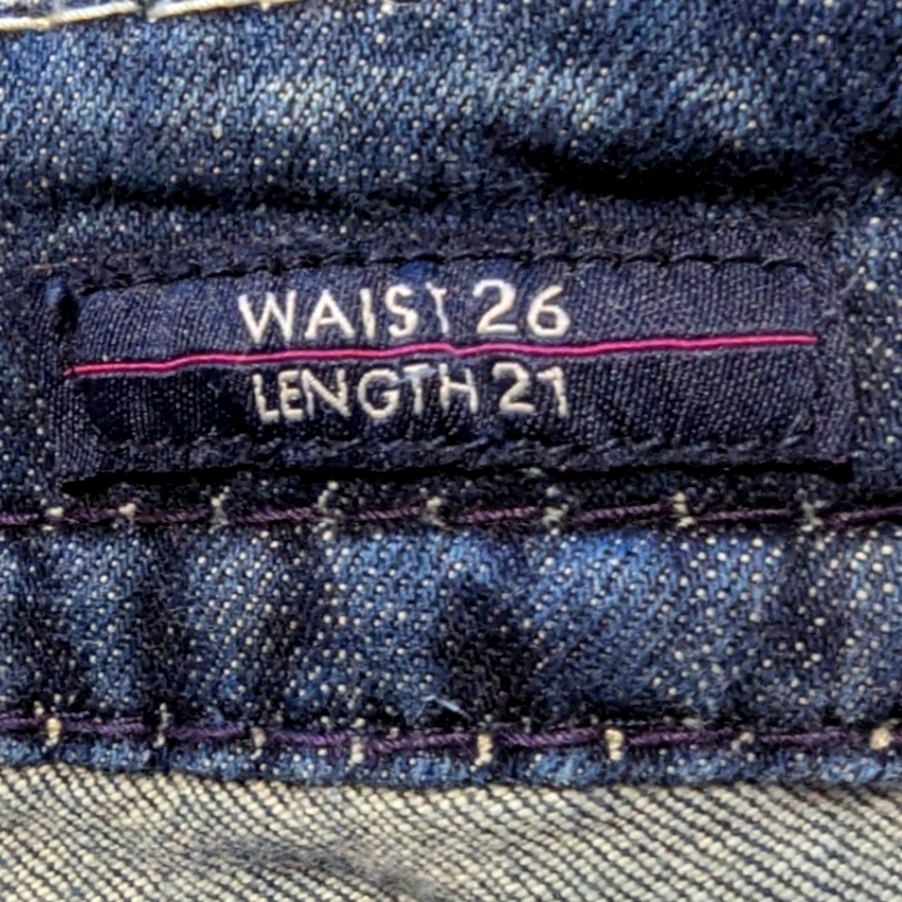 Vigoss size 26 length 21 capris The New York in excellent condition - Picture 10 of 16